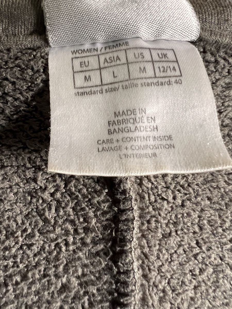 Jack Wolfskin Giacche: Jack Wolfskin Fleece Jacke – Usato da Zürich venduto da Azzurro6 3