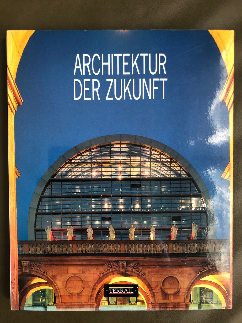 Bücher: Buch Architektur der Zukunft – Gebraucht aus Nunningen von anclaudia