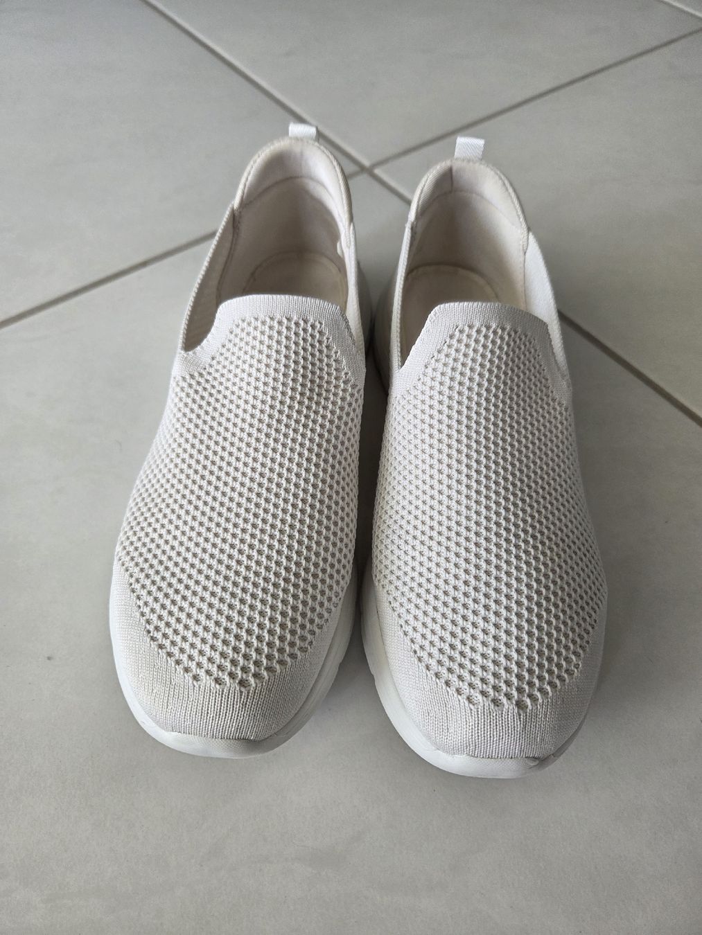 Chaussures femmes: Schuhe Sprandi gr.39/40 – D'occasion à Bronschhofen par Katrusja