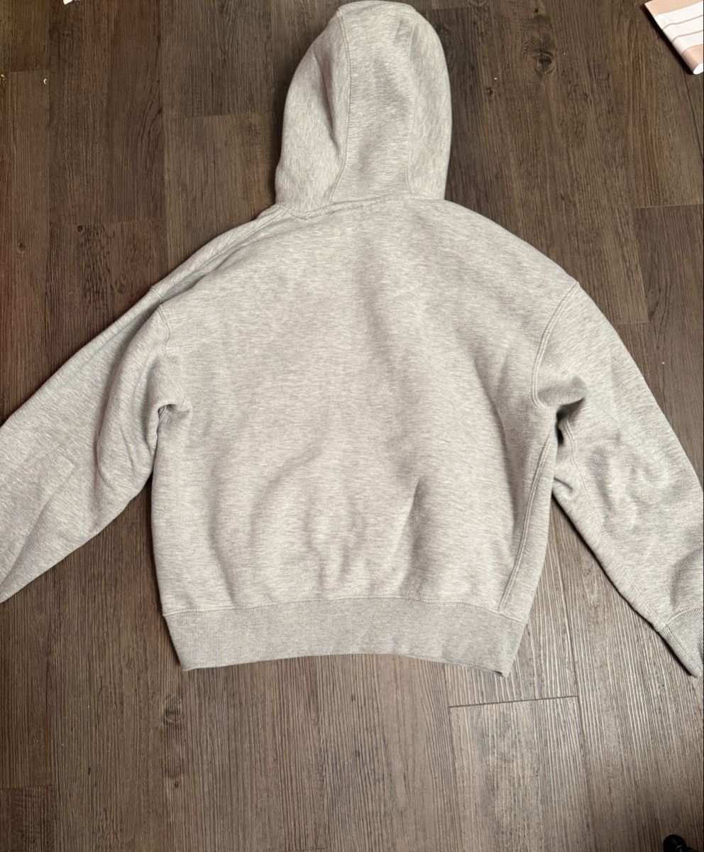 Pull&Bear Maglioni & Felpe: Kapuzenpullover Pull&Bear grau Grösse M guter Zustand – Nuovo (secondo la descrizione) da Kappelen venduto da zay_lnl2 2