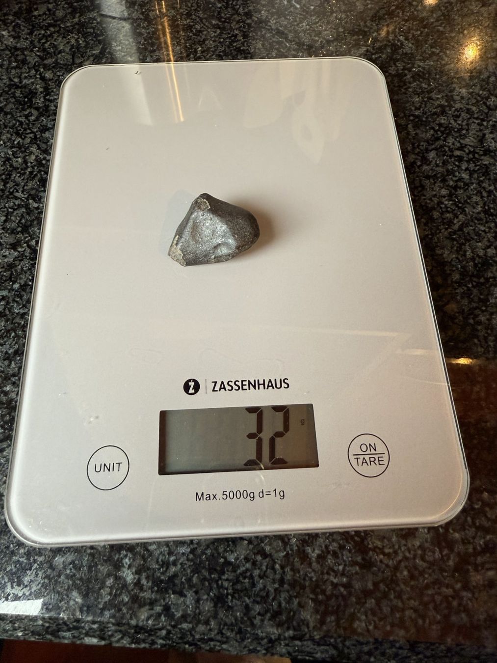 Minerali & Pietre curative: Meteorit Chondrit NWA Sahara 32Gramm – Usato da schüpfen venduto da rica122