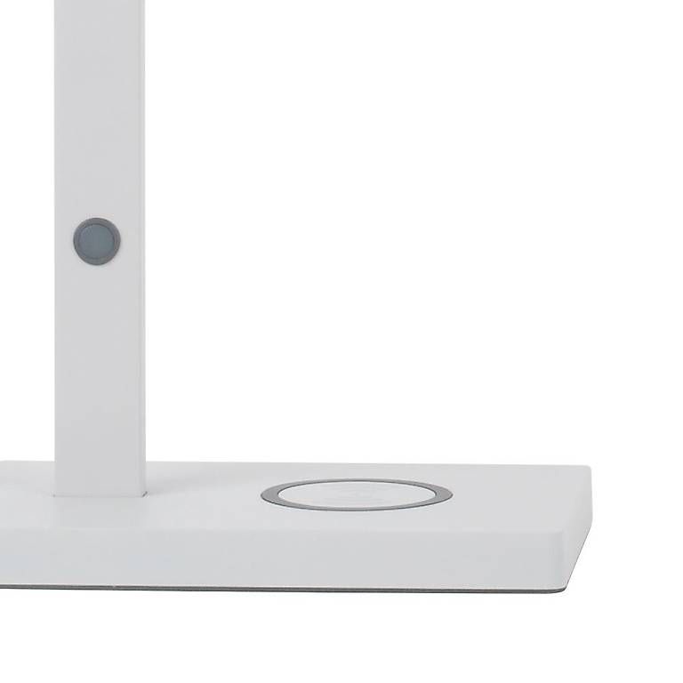 Lampes: GABELLA LED-Tischlampe hellgrau mit Wireless Charger – Neuf avec emballage d'origine à Sissach par mondilux 4