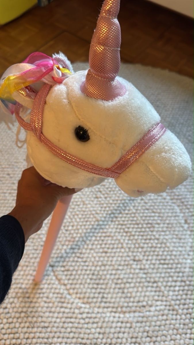 Jouets: Einhorn Steckenpferd – D'occasion à Liestal par twiga07