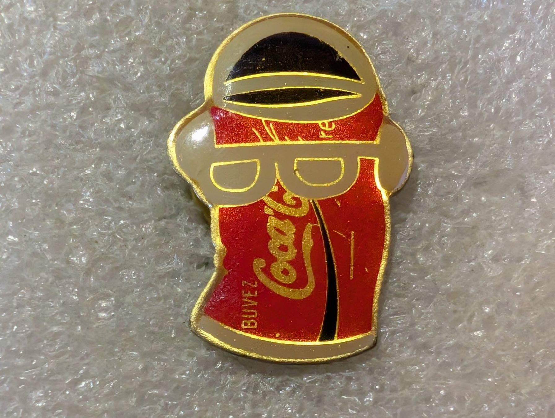 Placchette & Badge: Ansteckpin 202: Coca Cola – Usato da Oppligen venduto da Pin-Fall-Shop