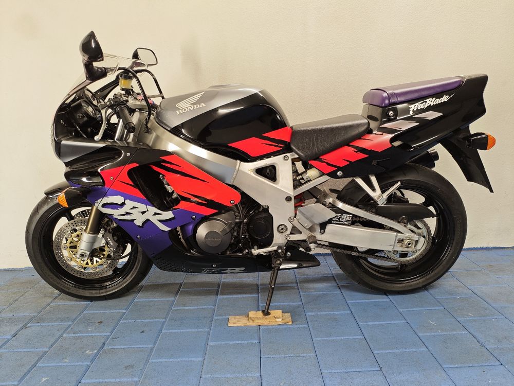 Honda CBR 900 RR SC28 - Billeder Af Mc-er - Uploaded Af Jonas Wulff P