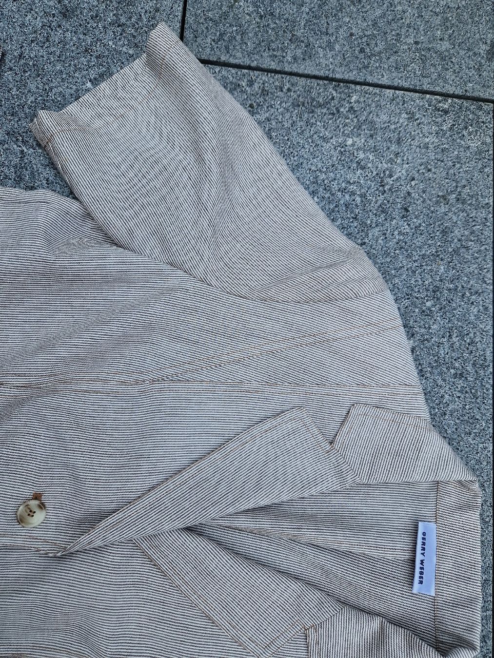Gerry Weber Completi & Tailleur: Gerry Weber Kurzarmanzug gestreift Gr. 40 – Usato da St. Gallenkappel venduto da Kevinofski 1