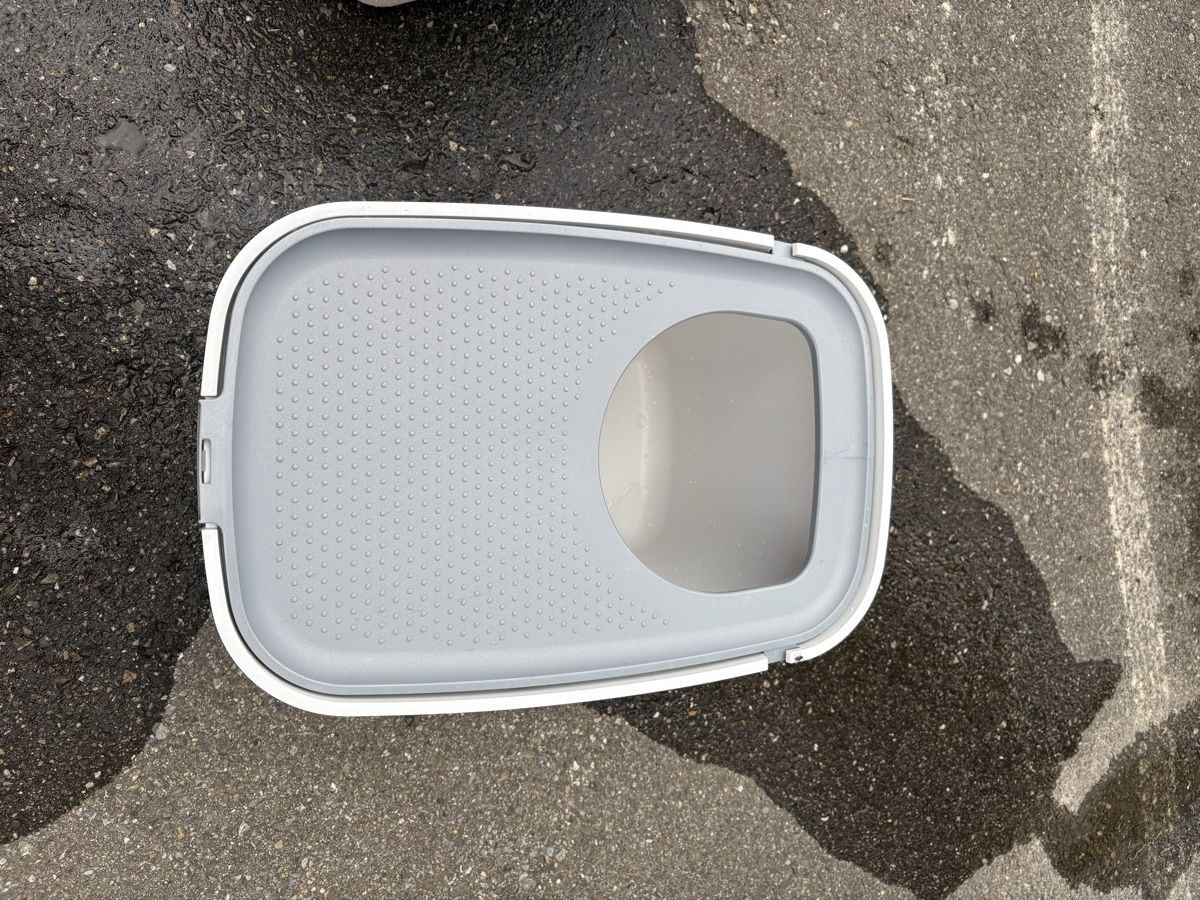 Tiragraffi: AniOne Katzentoilette Top-Entry – Usato da Oppligen venduto da chicca25 1