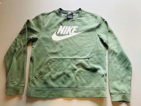 Sweat Nike vert kaki