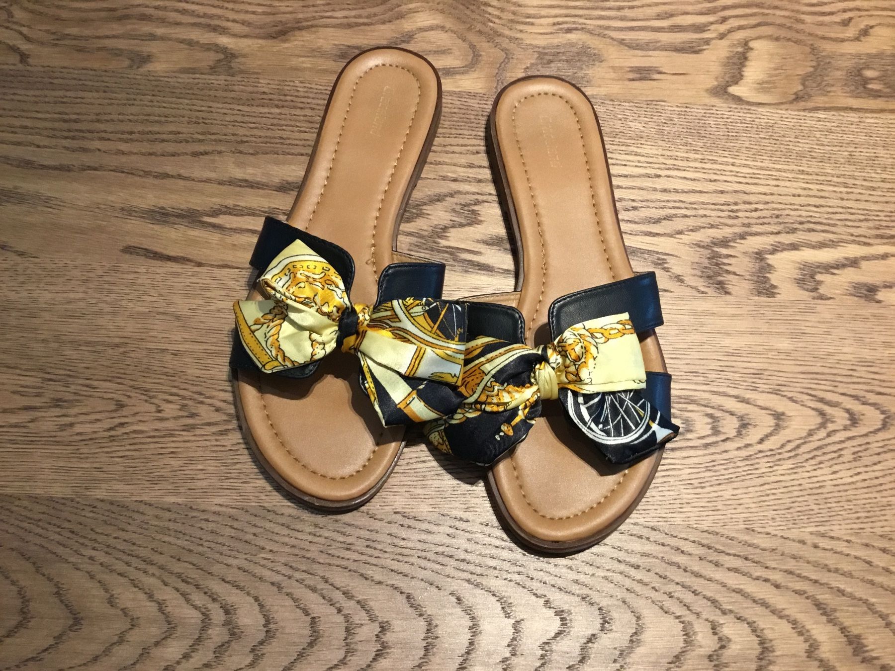 Scarpe da donna: Schöner Sommerschlüpfer Gr.41 – Usato da Würenlos venduto da Tina48 2