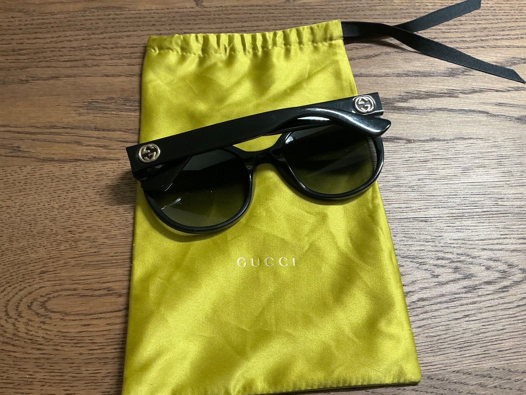 Gucci Occhiali & Lenti: Schöne Gucci Sonnenbrille – Usato da Würenlos venduto da Tina48 2