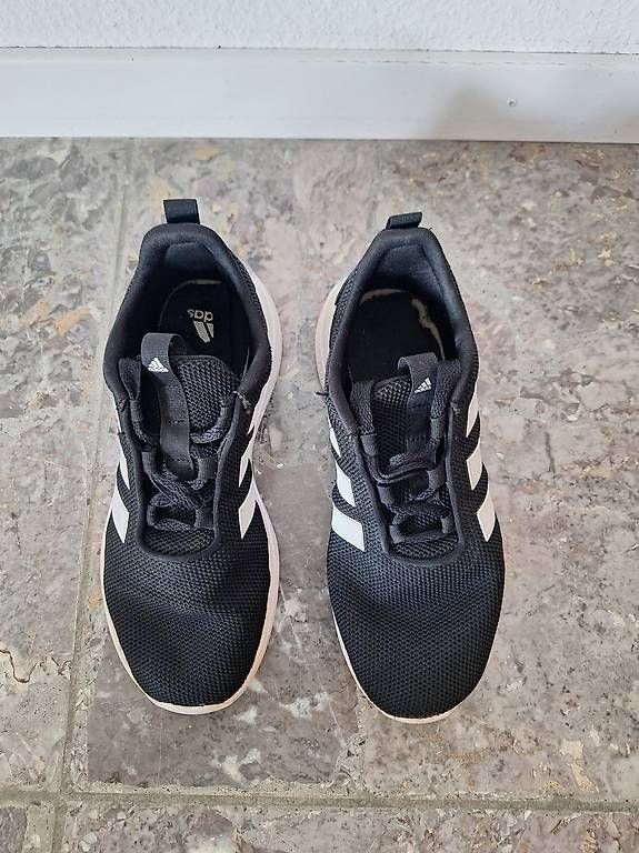 Scarpe da uomo: adidas cloudfoam Gr. 35 – Usato da Dielsdorf venduto da mylove2surf 1