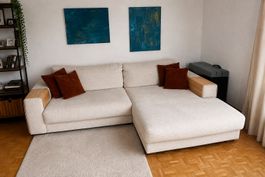 Grosszügiges Cord-Sofa mit Chaiselongue – sehr guter Zustand