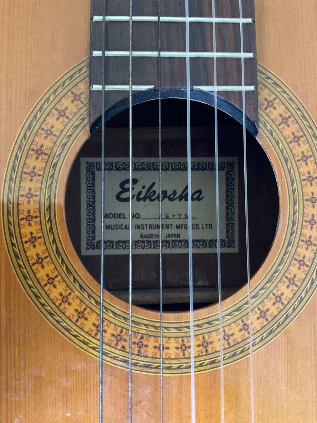 Musikinstrumente: Klassische Gitarre .  Top Zustand – Gebraucht aus Bern von jas_8tz2 4