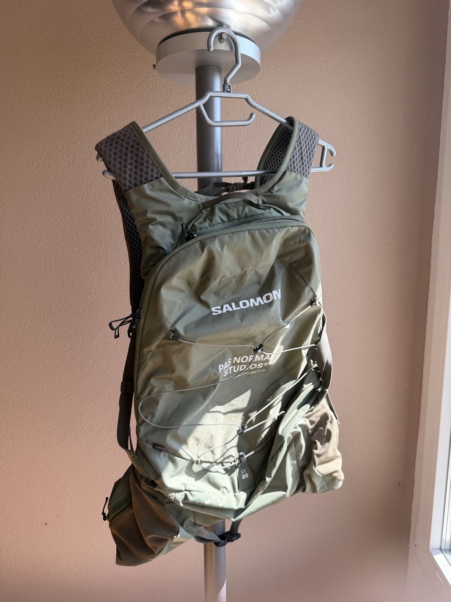 Salomon Sacs à dos: Salomon x Pas Normal Studios Rucksack XT20 – D'occasion à Benken ZH par salce_97