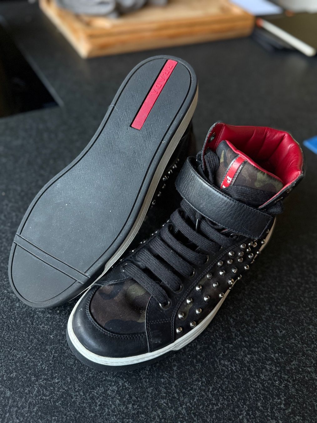 Prada Scarpe da uomo: Prada Camouflage Studded High-Top Sneakers Gr. 44 – Usato da Altendorf venduto da lba_kf6x 2