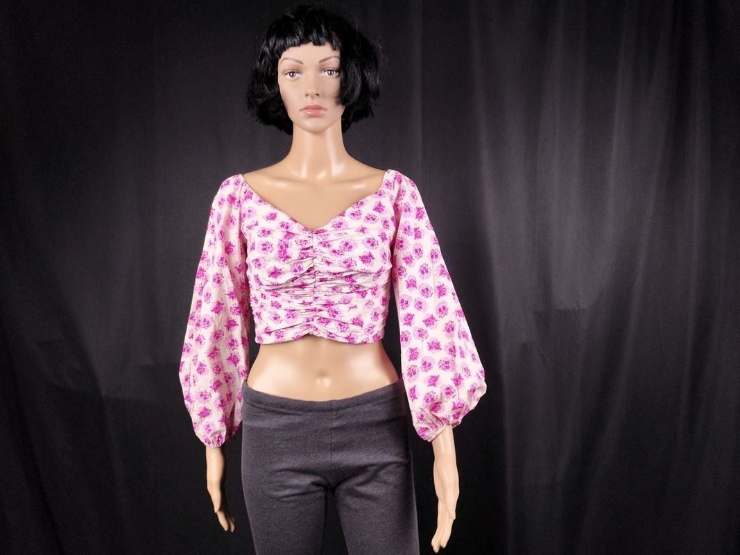 Zara Blusen: ZARA Cropped Bluse Gr. XS – Gebraucht aus Schübelbach von Restwert_Schubelbach