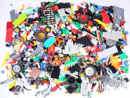 1.5 kg. Legoteile mit Minifiguren