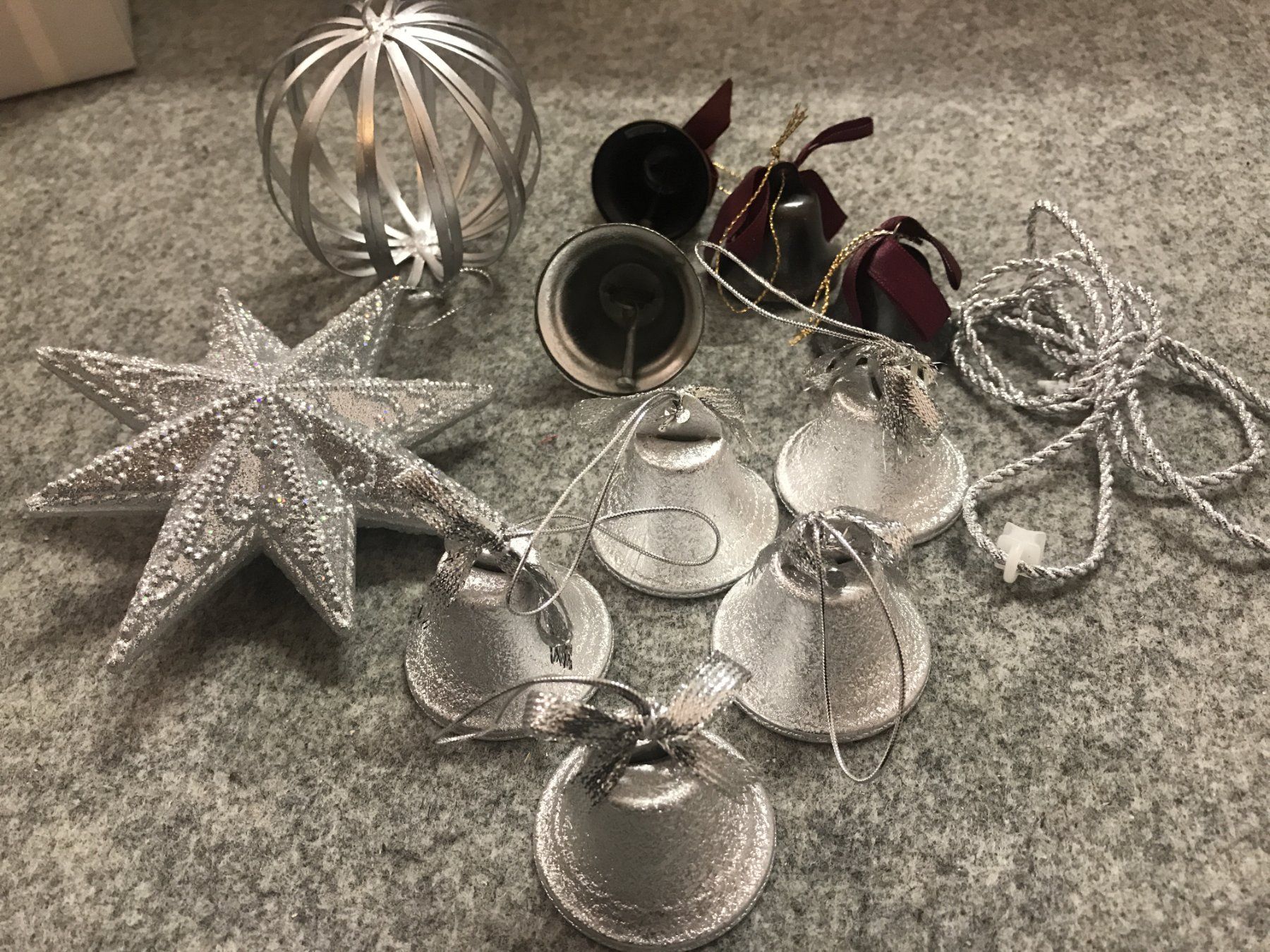 Tutte le decorazioni: Weihnachtsdeko Glocken, Stern, Kugel – Usato da Guntershausen venduto da Gloominati 2