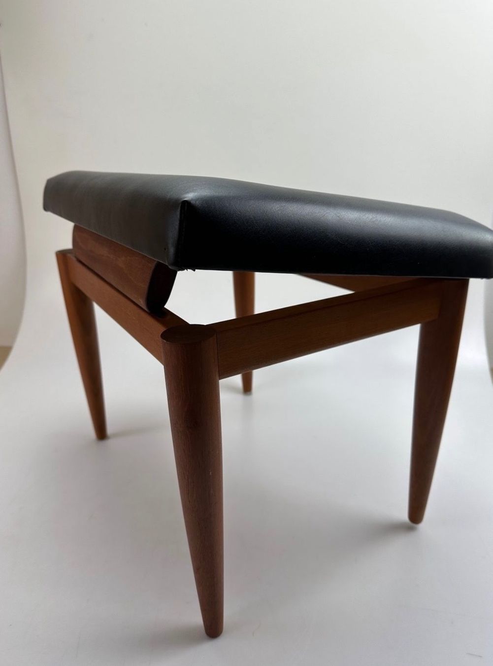 Tavoli da trucco: Vintage-Schminktisch von Arne Vodder – Usato da Luzern venduto da Naed3 5