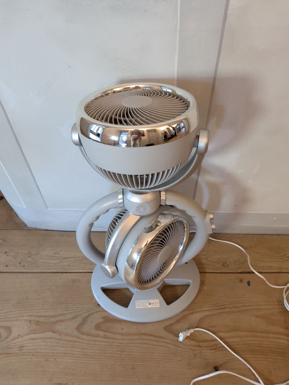 Ventilatoren: Standventilator grau mit zwei Gebläsen – Gebraucht aus Dietfurt von Subforce1853 3