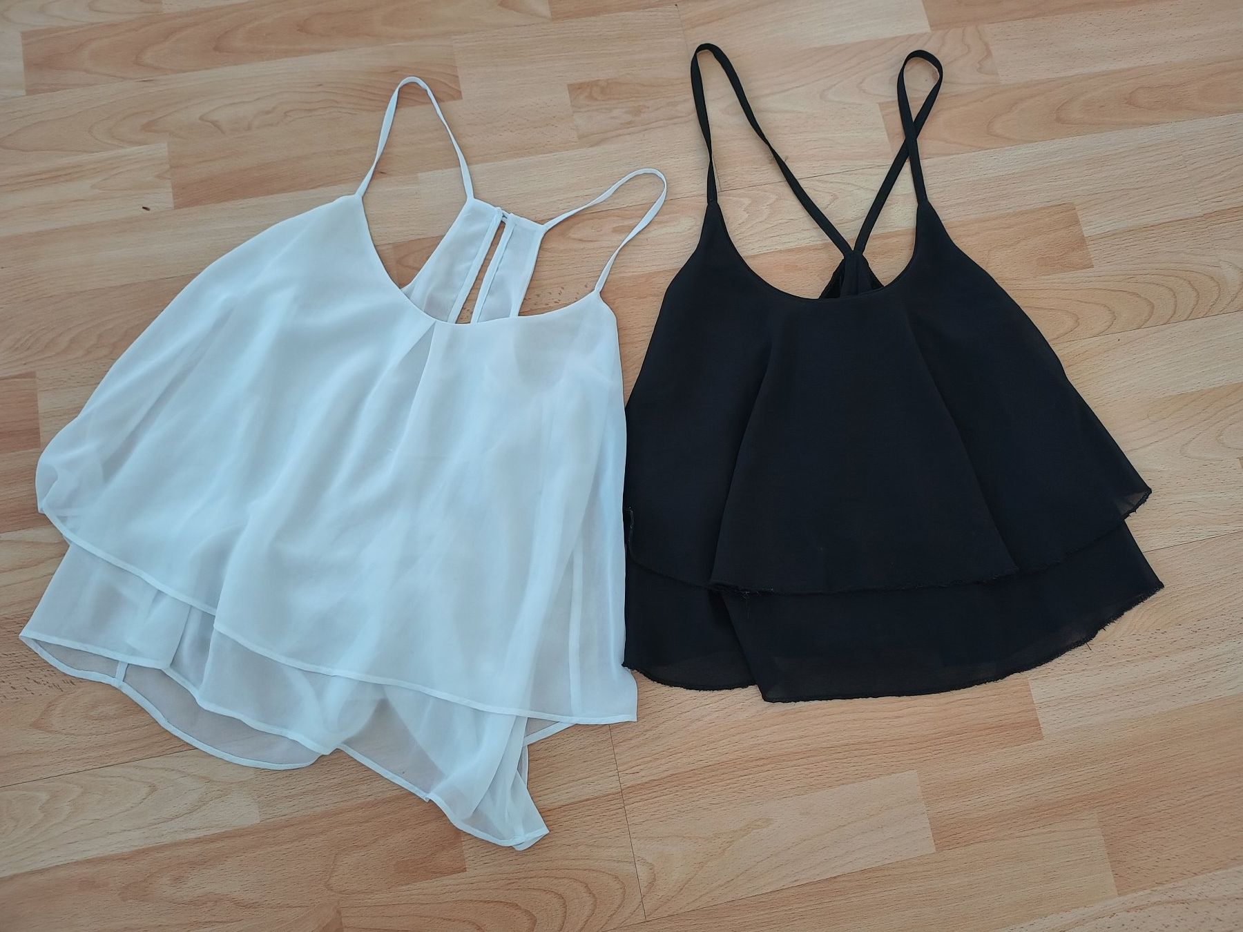 Tops: Zwei süsse Sommertops S – Gebraucht aus Pfäffikon SZ von Elendir