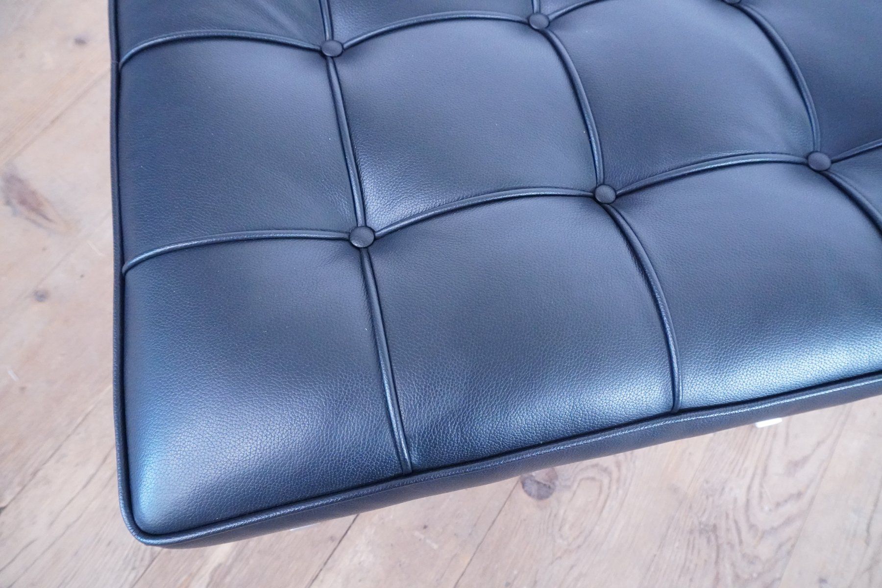 Knoll Sgabelli: Knoll International Barcelona Ottoman – Usato da Bad Zurzach venduto da QLASSIQ 3