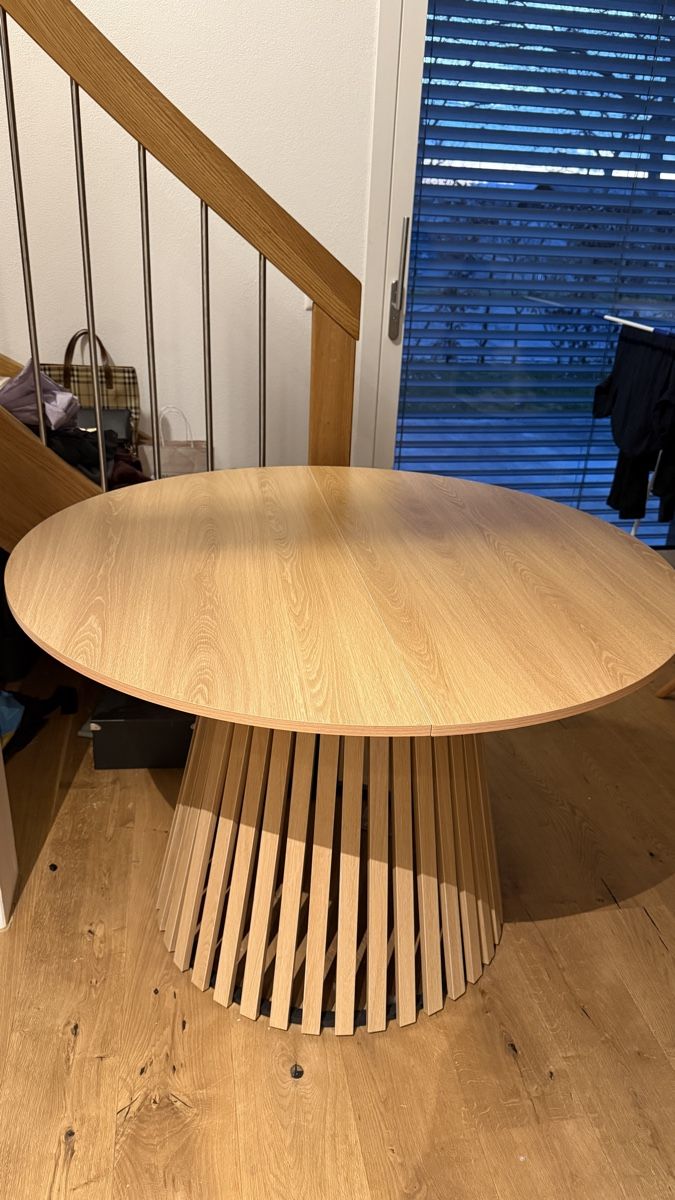 Tische:  Esstisch, Holztisch, Rundtisch - Top Zustand! – Gebraucht aus Rafz von Sophie.Bak 1