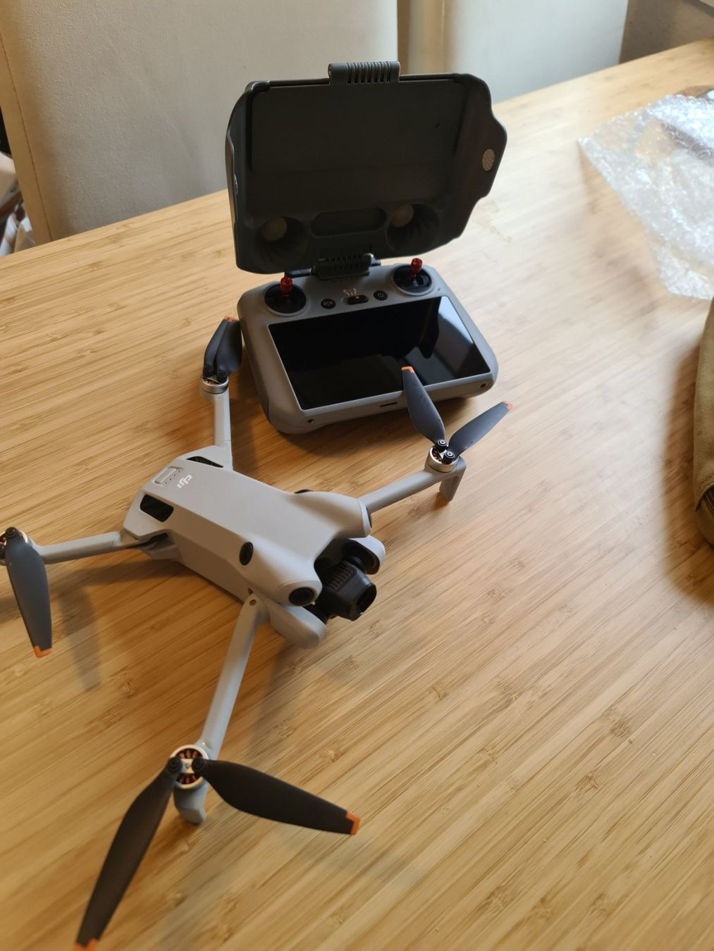 DJI RC Modellbau: Mavic Mini 4 Pro inkl. RC2 Controller – Neu (gemäss Beschreibung) aus Bern von
