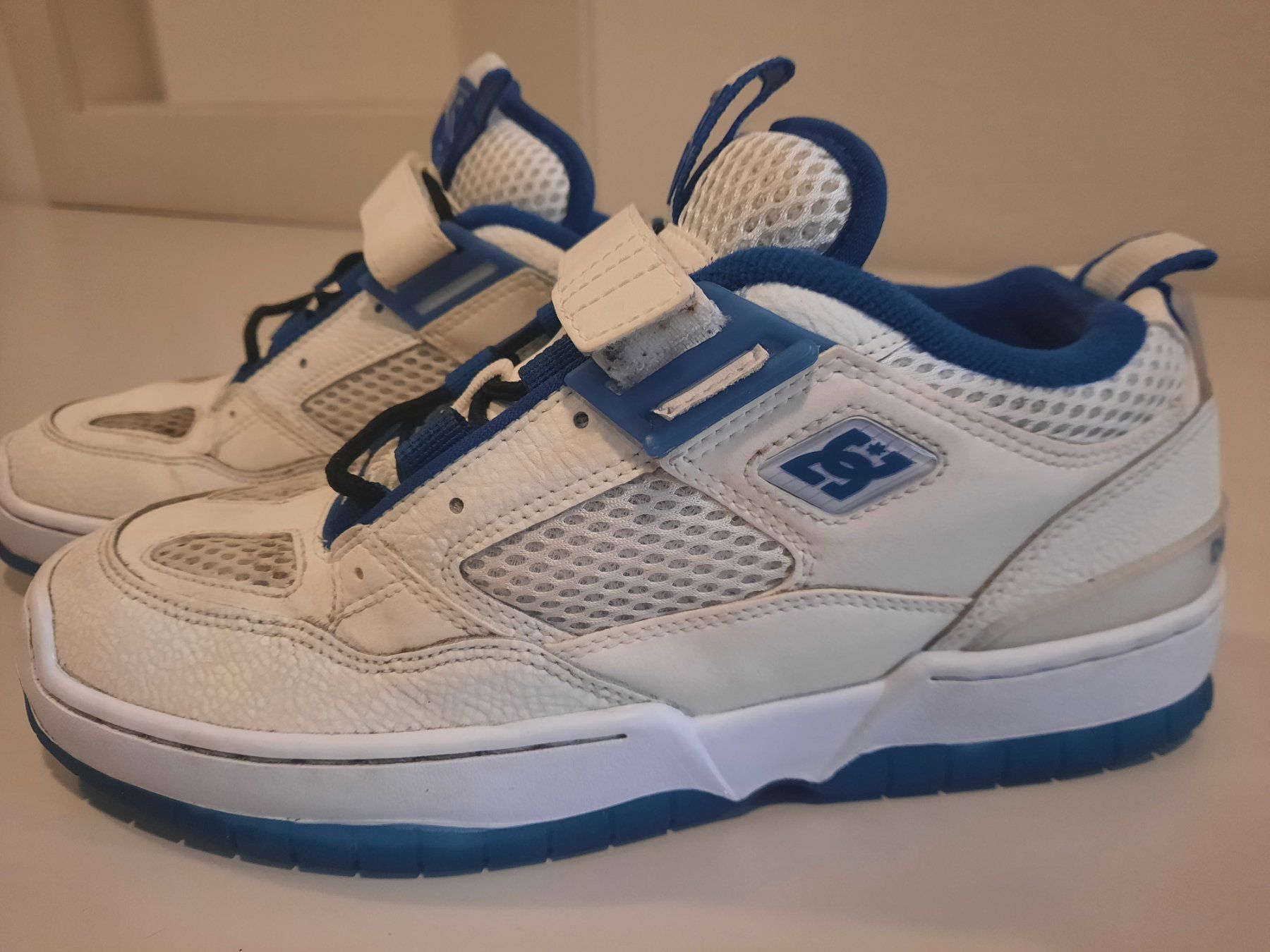 DC shoes Scarpe da uomo: DC Männer Weiss/Blau Lederschuhe Gr 42 – Usato da Zürich venduto da RE-USE-ZURZACH-Care 1