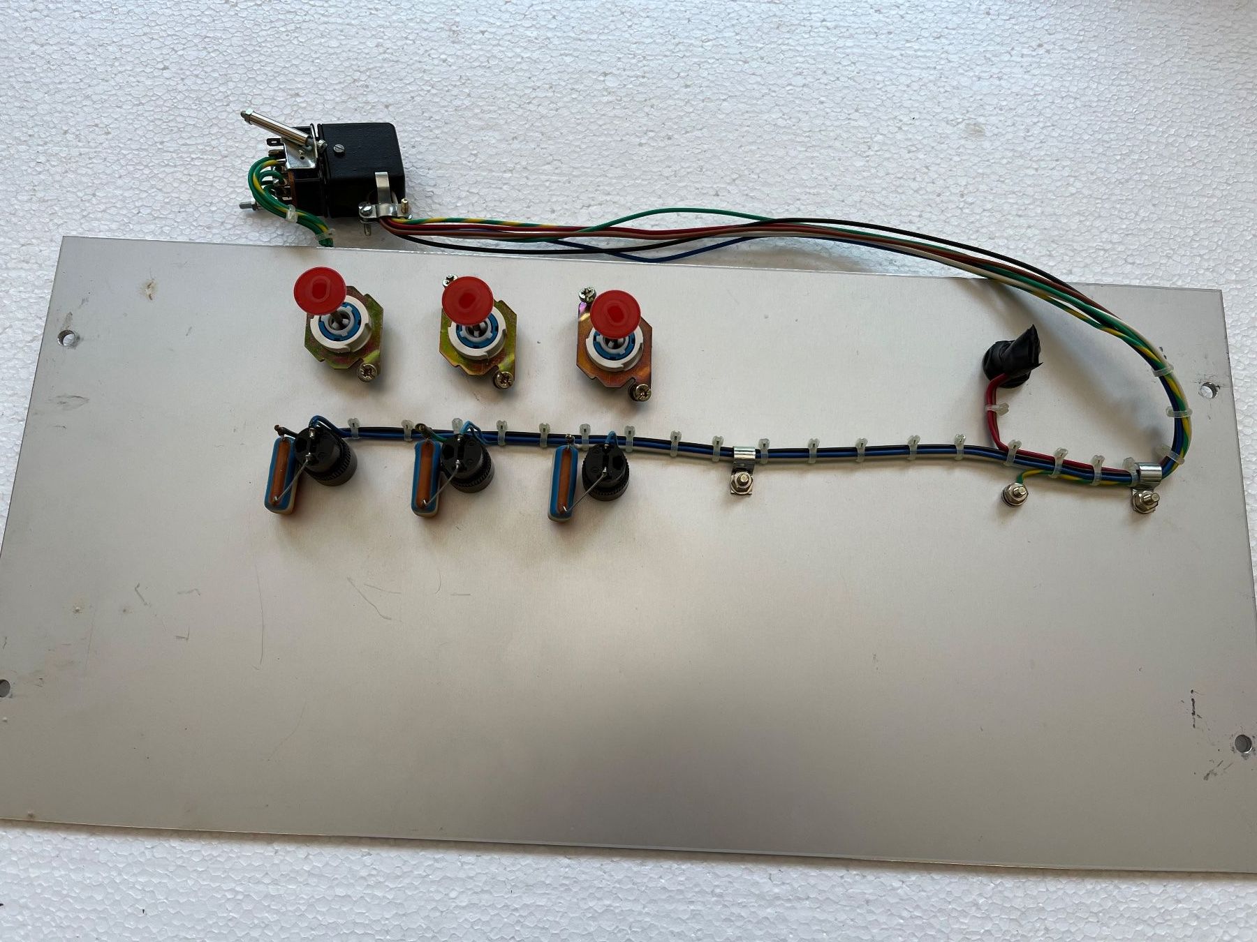 Elektronikbauteile: Steuertafeln, Elektronik – Gebraucht aus Küblis von hypofacto 5