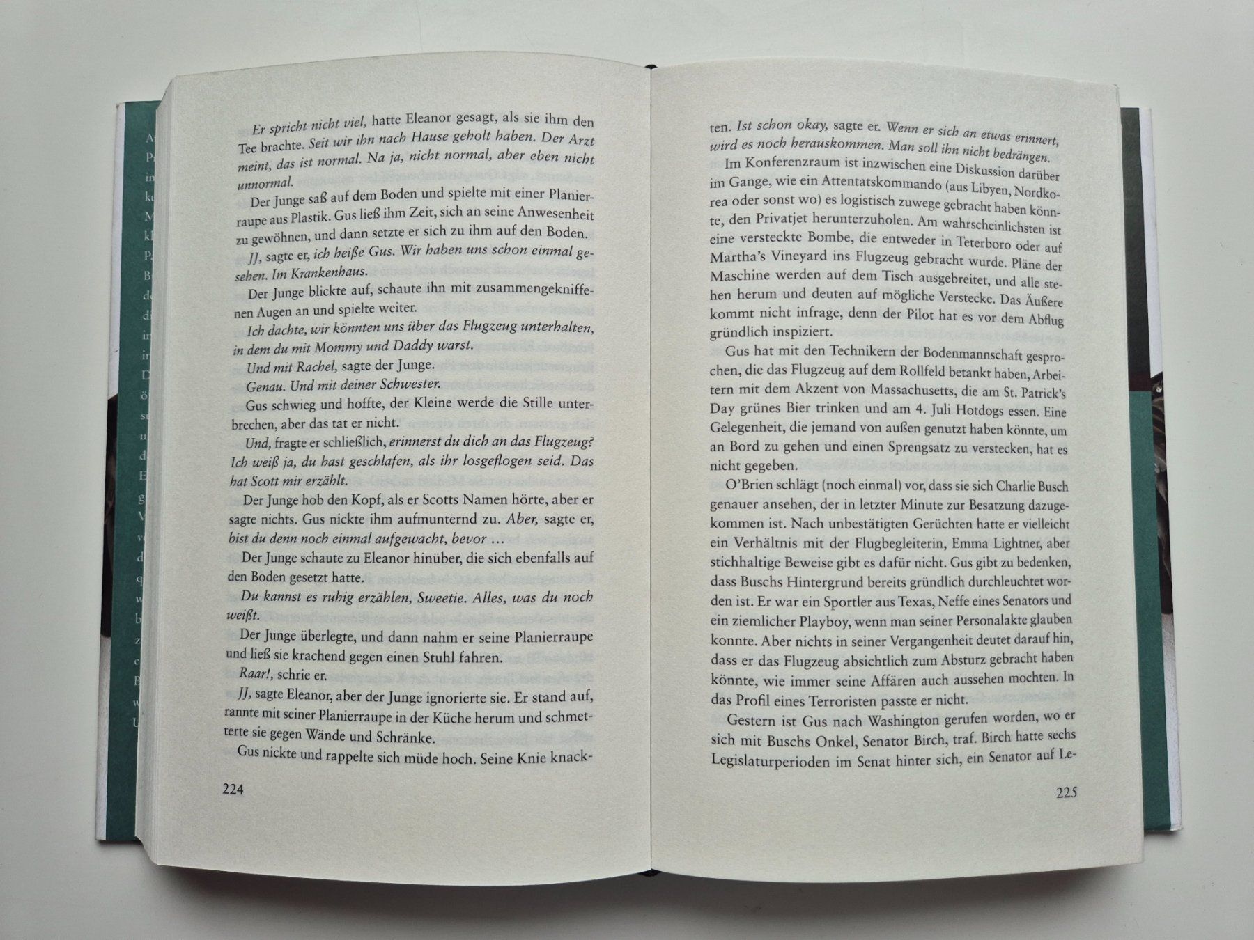 Bücher: Vor dem Fall   von Noah Hawley                   Roman – Gebraucht aus Niederweningen von Obson 2