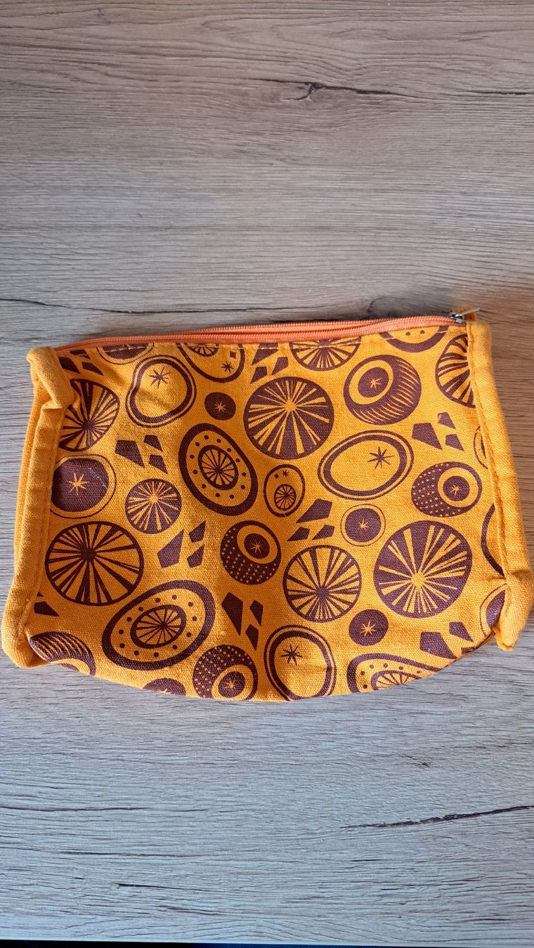 Kosmetikkoffer: The Body Shop Necessaire – Gebraucht aus Schaffhausen von xJuliax 1