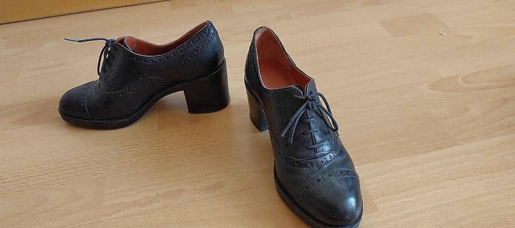 Scarpe da donna: Bequeme Stiefeletten schwarz Grösse 36 – Usato da Urtenen-Schönbühl venduto da phu_tpt8 2