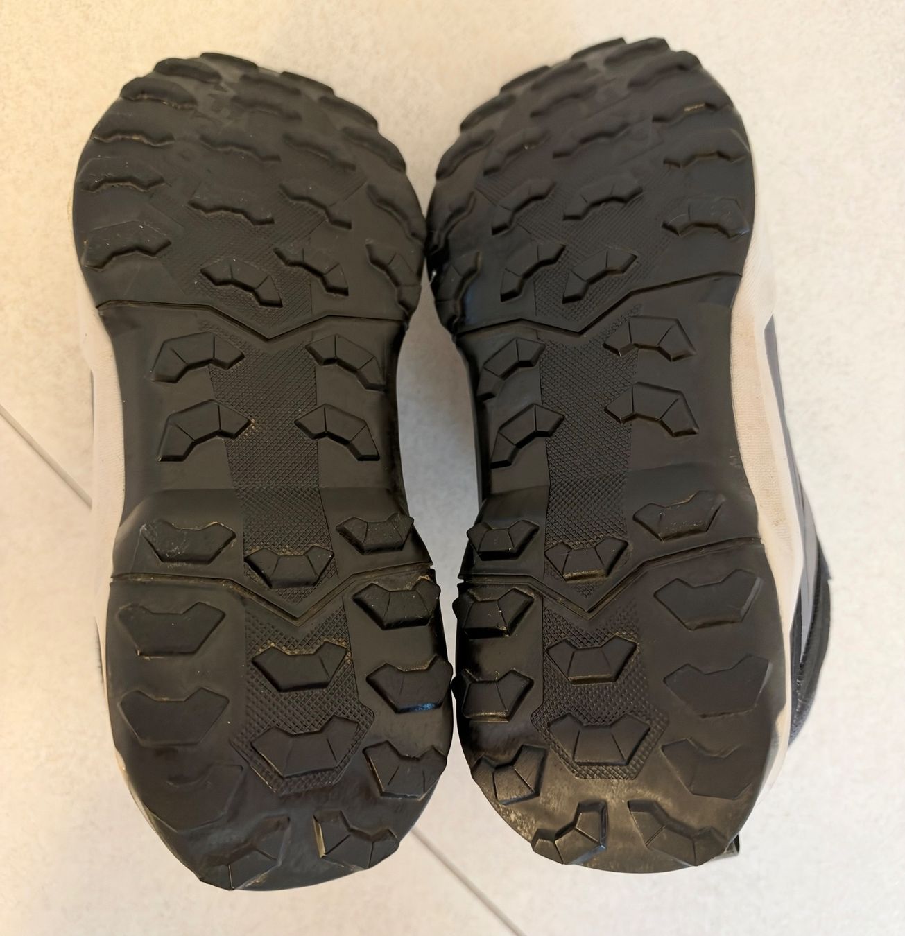Adidas Chaussures garçon: Adidas Terrex Gr.36 – D'occasion à Contone par Chaos76 6