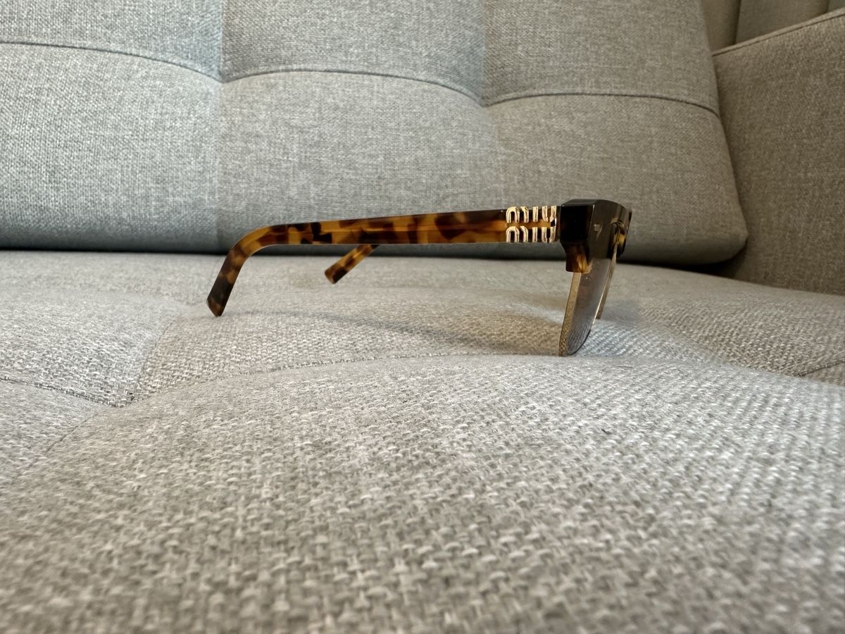 Miu Miu Occhiali & Lenti: Miu miu sunglasses . New – Nuovo (secondo la descrizione) da Küssnacht am Rigi venduto da hor_dpb7 3