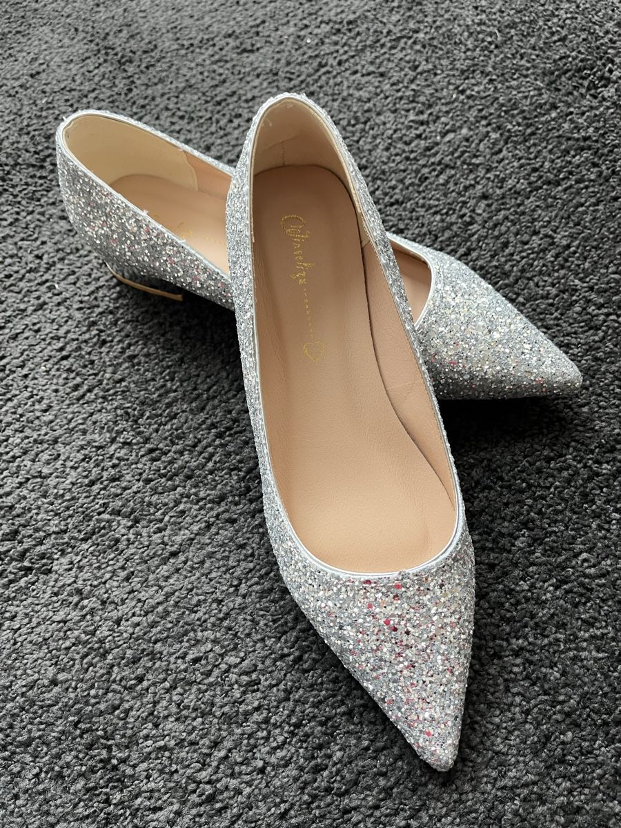 Scarpe da donna: Glitzernde Ballerinas, Silber, Gr. 38 – Nuovo (secondo la descrizione) da Bolligen venduto da Vroni23