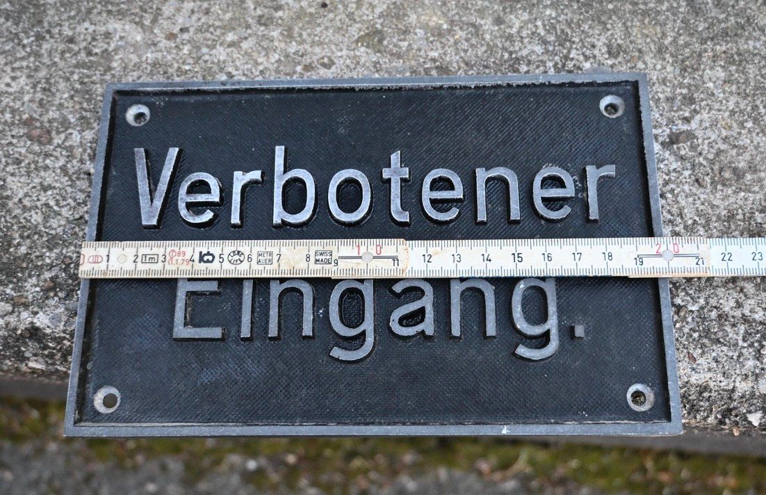 Schilder: altes Aluguss-Schild " VERBOTENER EINGANG " – Gebraucht aus Pfaffhausen von mono_rec 1