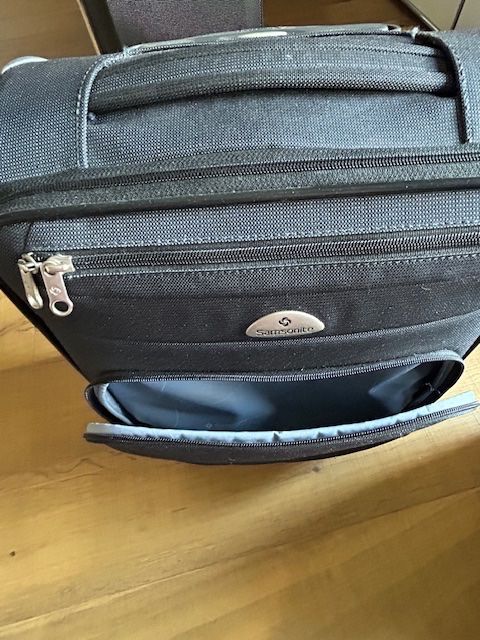 Samsonite Valigie: Samsonite Reisekoffer Duo (schwarz) – Usato da Lenk im Simmental venduto da Kluane 3