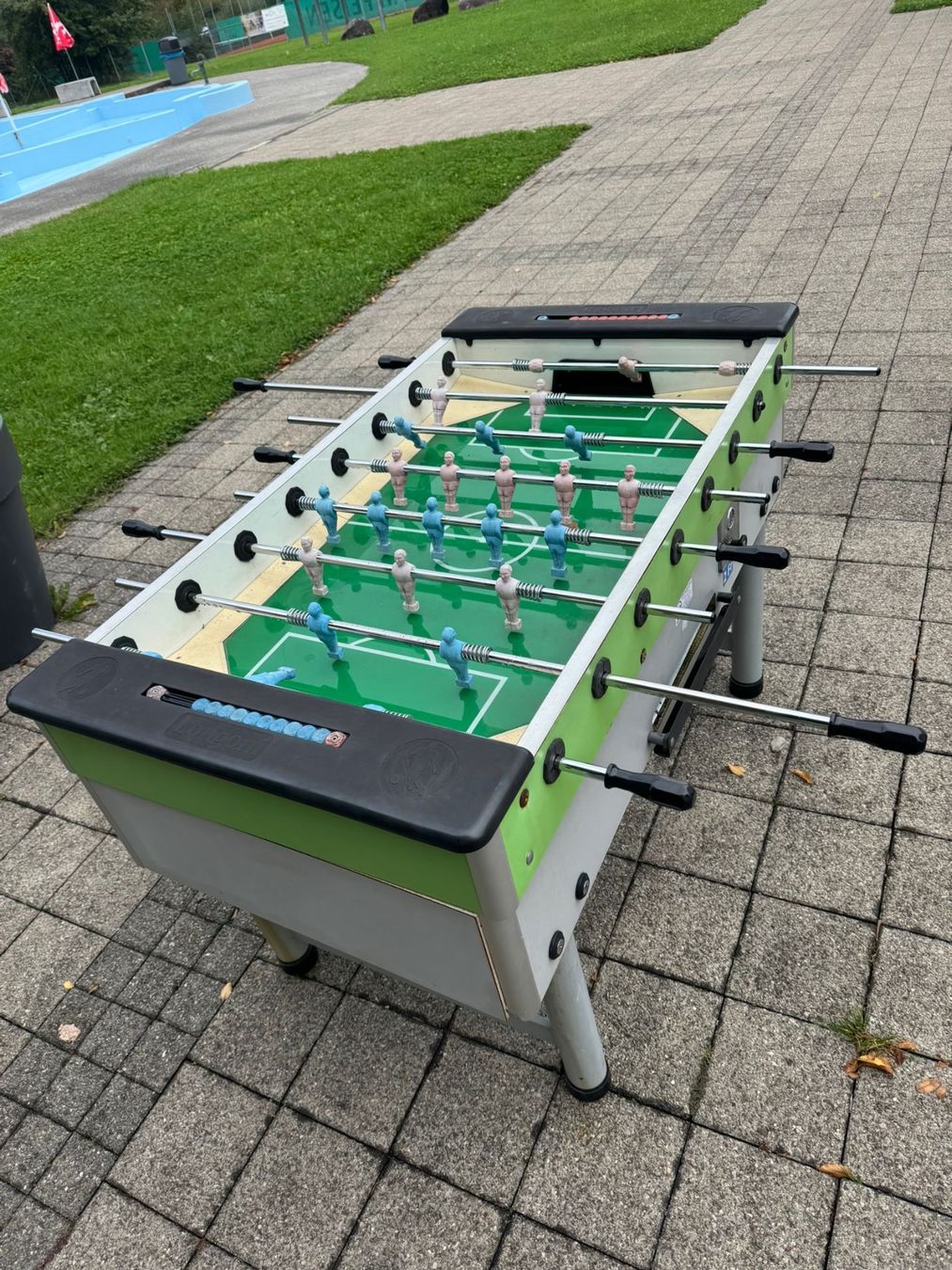 Slot Machine: Fusballtisch mit Münzeinwurf – Usato da Hombrechtikon venduto da SPS-Liquidationen 2
