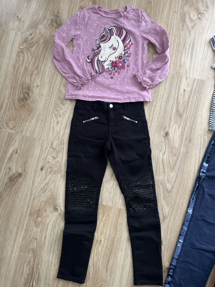 Lotti & Set di vestiti: Mädchen Kleiderpaket Gr. 140 – Usato da Herrenhof venduto da Einkaufswagen01 1