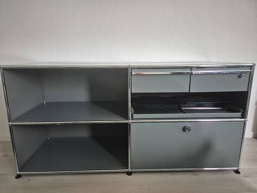 USM Scaffali: Original USM Haller Sideboard, Mittelgrau – Usato da Winkel venduto da julia_111