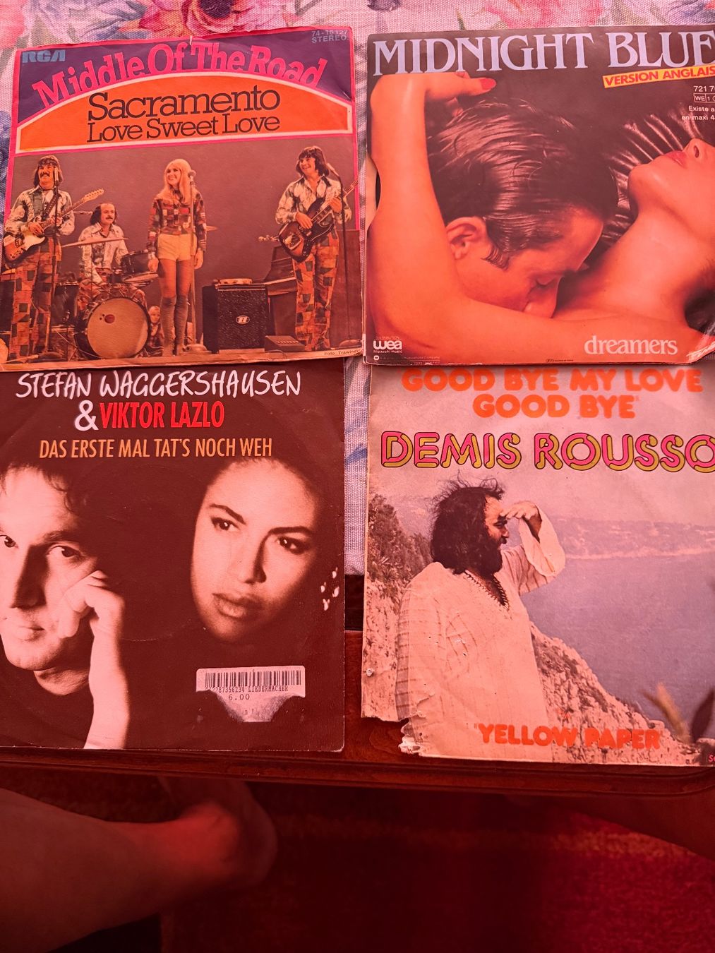 Schallplatten: 38 DISQUES 45 TOURS ORIGINAUX AVEC POCHETTE ORIGINALE – Gebraucht aus genève von GEnumist 3