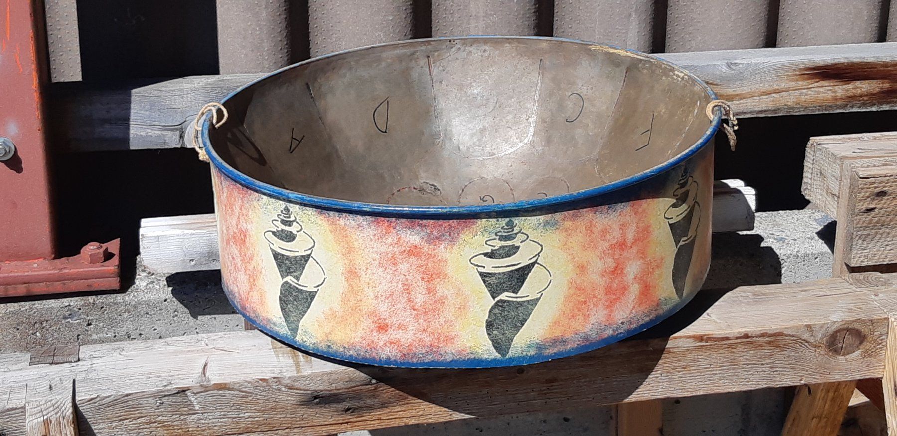 Musikinstrumente: Steelpan mit Koffer – Gebraucht aus Zäziwil von jolefi