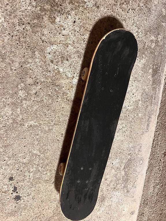 Skateboards: Skateboard – Gebraucht aus Horgen von braids3