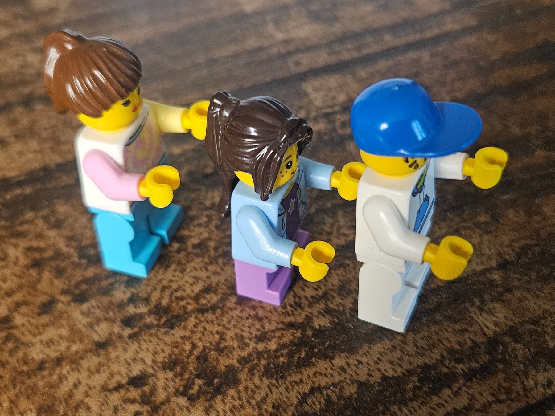 Lego Kit di costruzioni: lego lot de 3 figurines – Usato da Confignon venduto da Ecrofigs 3