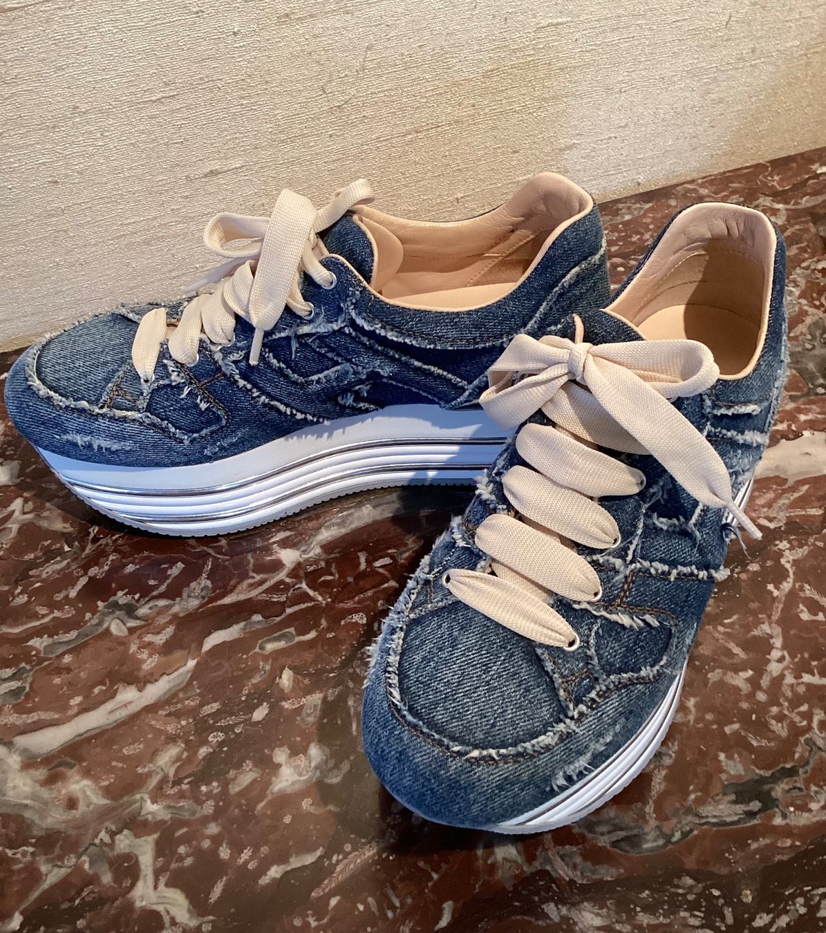 Hogan Damenschuhe: Luxus Sneaker Hogan Denim 38.5 – Gebraucht aus Magadino von sylvierosa 2