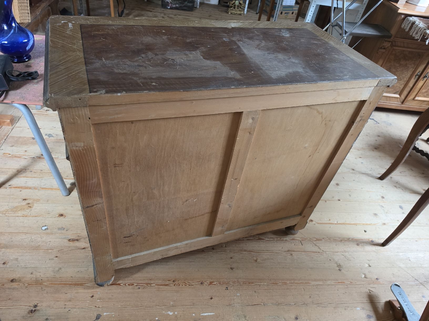 Cassettiere: Antike Kommode,  restaurationsbedürftig – Usato da Mettlen venduto da elios0888 3