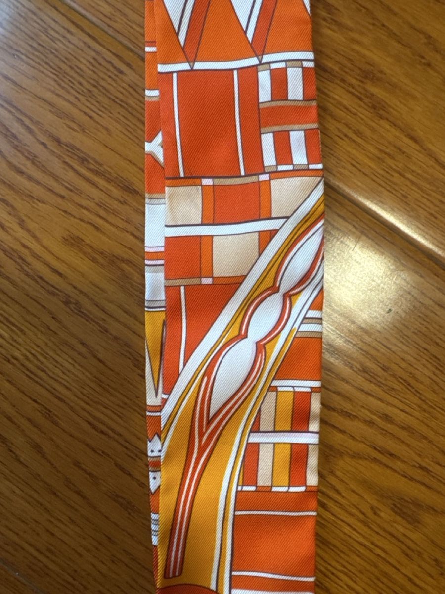 Foulard & Sciarpe: Hermes twilly  un peu sale – Usato da Davos Dorf venduto da gin_8k9d 2