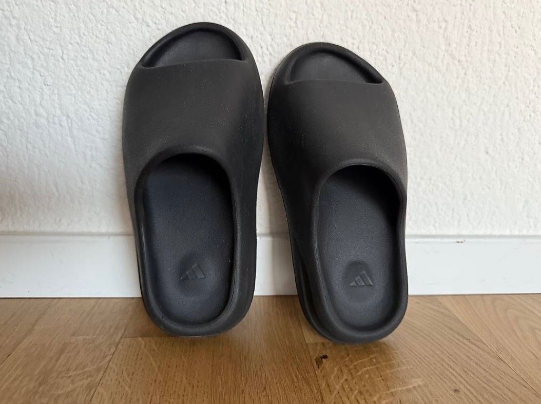 Adidas Scarpe da uomo: Adidas Yeezy Slides – Usato da Wallisellen venduto da mirja.02 2