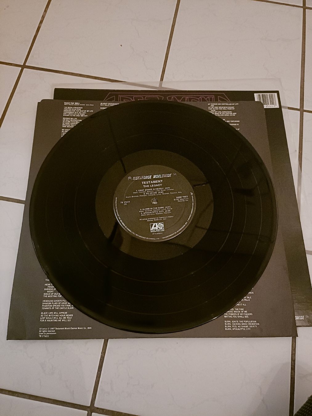 Dischi in vinile: TESTAMENT - The Legacy LP Metal – Usato da Luzern venduto da cryptonic79 2